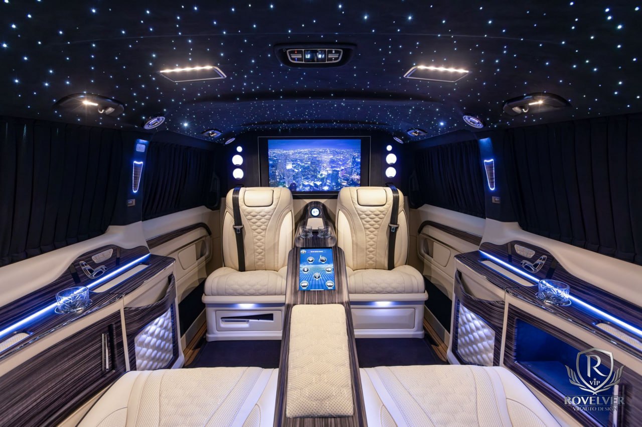 Mercedes-Benz EQV300XL Royal salon